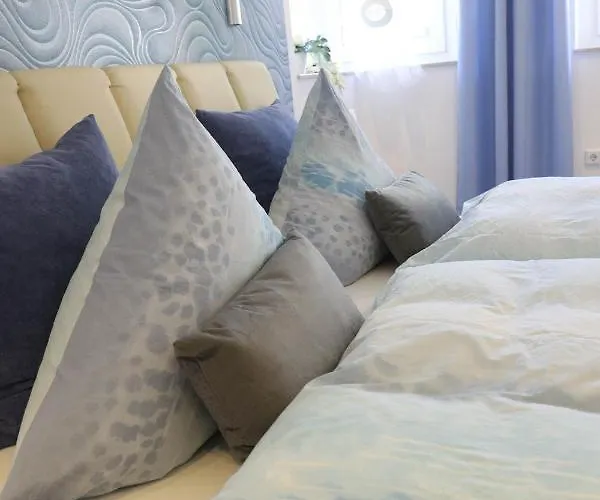 Holidayhaus-luetsche / Schmuecke