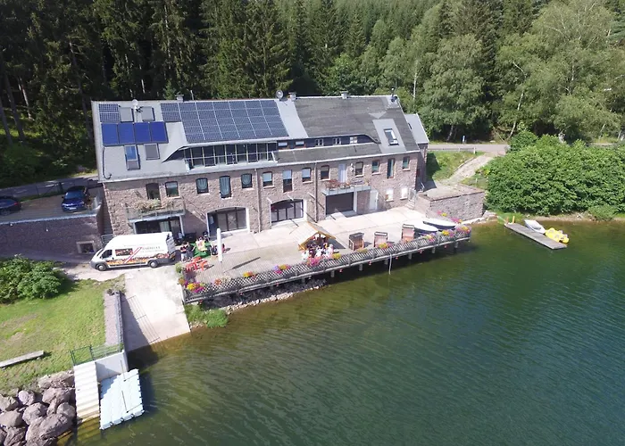 Holidayhaus-luetsche / Schmuecke Appartement Frankenhain